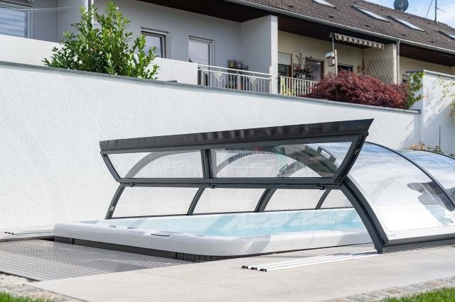 Thermoabdeckung über dem Swim Spa