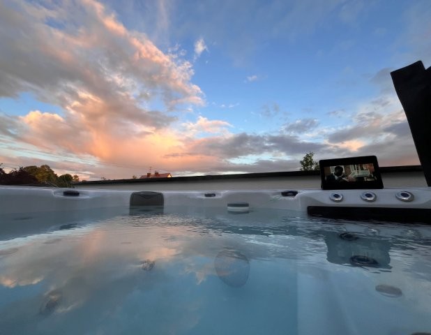 Waterwave Whirlpool mit Ausblick
